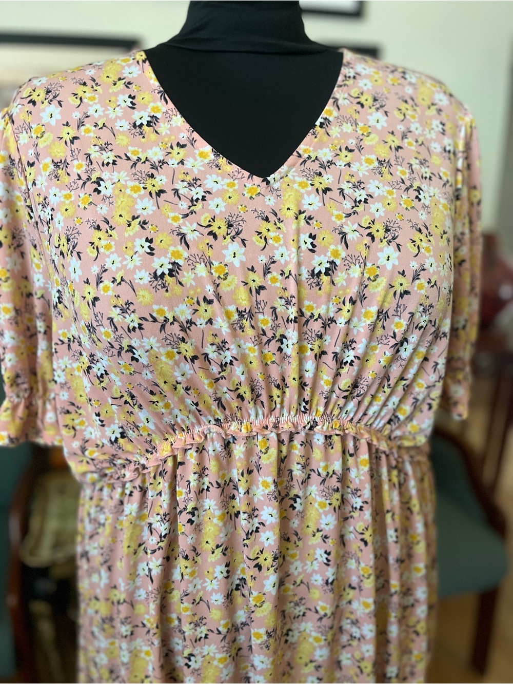 Women's Pink Floral V-Neck Tunic with Elastic Waist